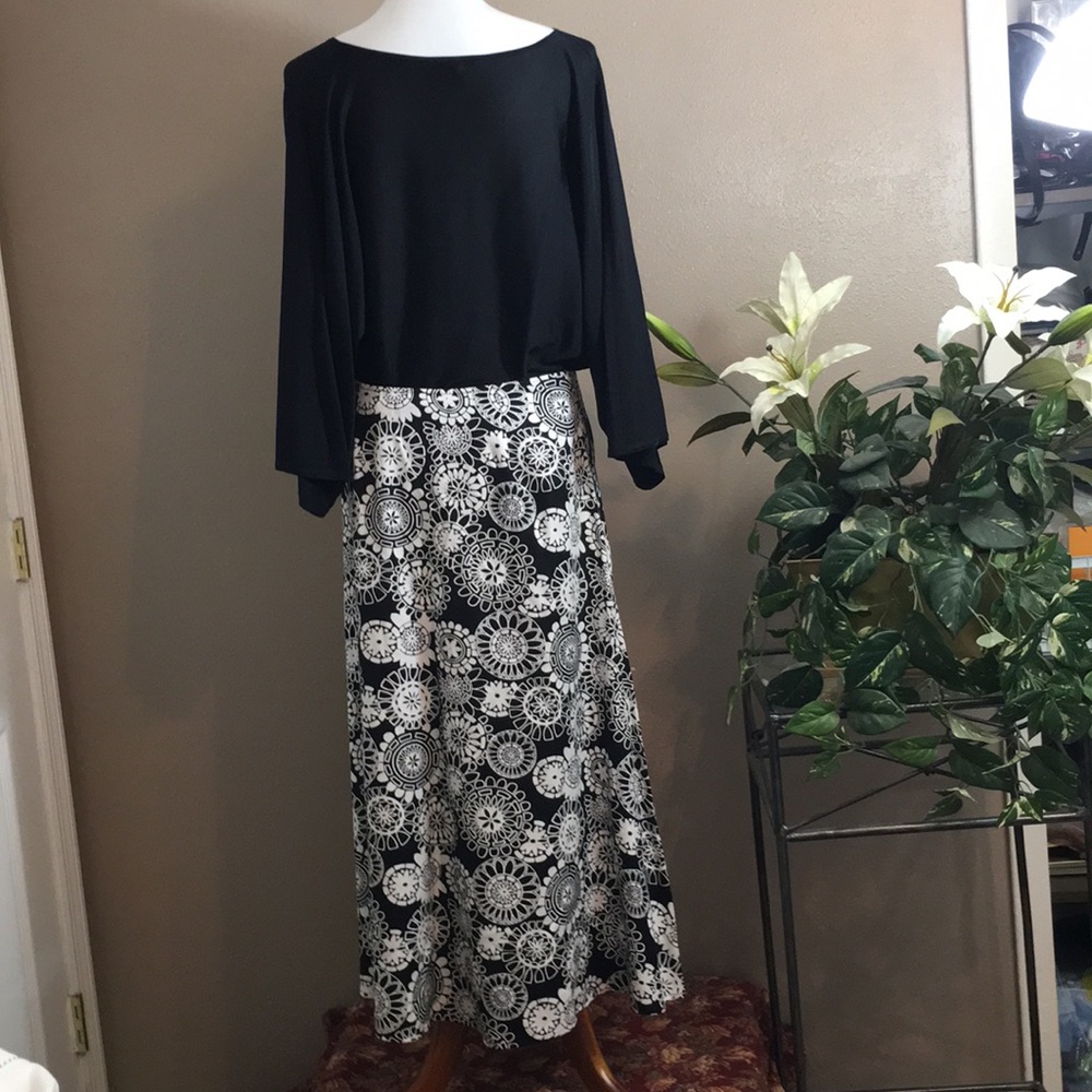 Croft & Barrow Black and White Printed Skirt